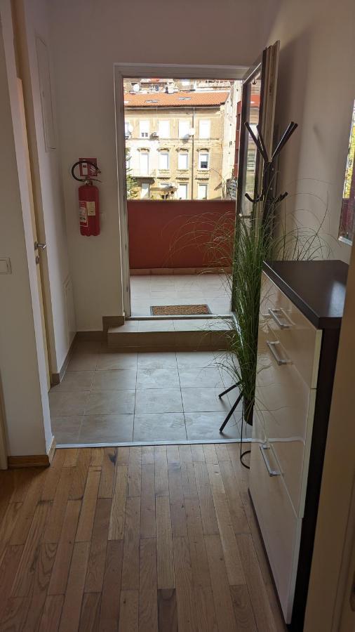 Downtown Fiume, Underground Garage Within The Property Exteriér fotografie