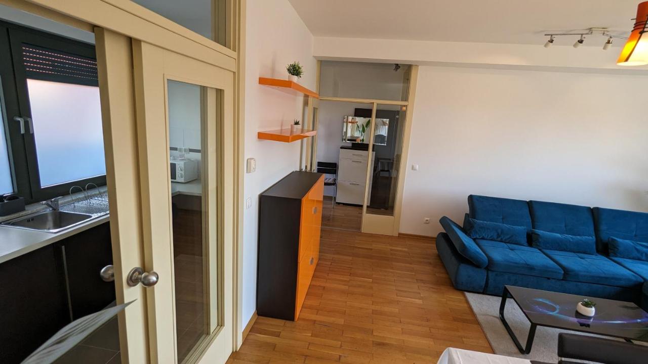 Downtown Fiume, Underground Garage Within The Property Exteriér fotografie