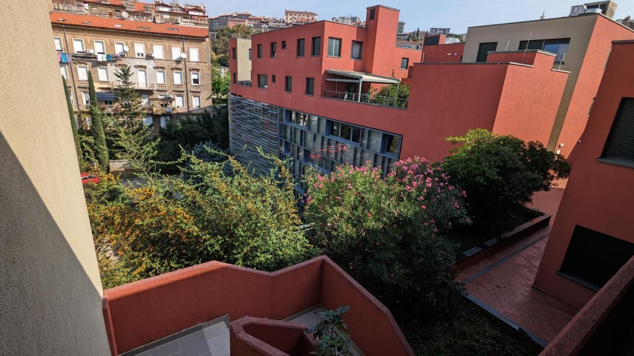 Downtown Fiume, Underground Garage Within The Property Exteriér fotografie